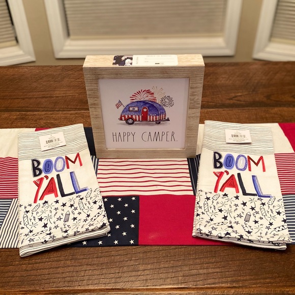 Rae Dunn Happy Camper Patriotic Sign & Patriotic Boom Y’all Kitchen Towels Set - Picture 2 of 15